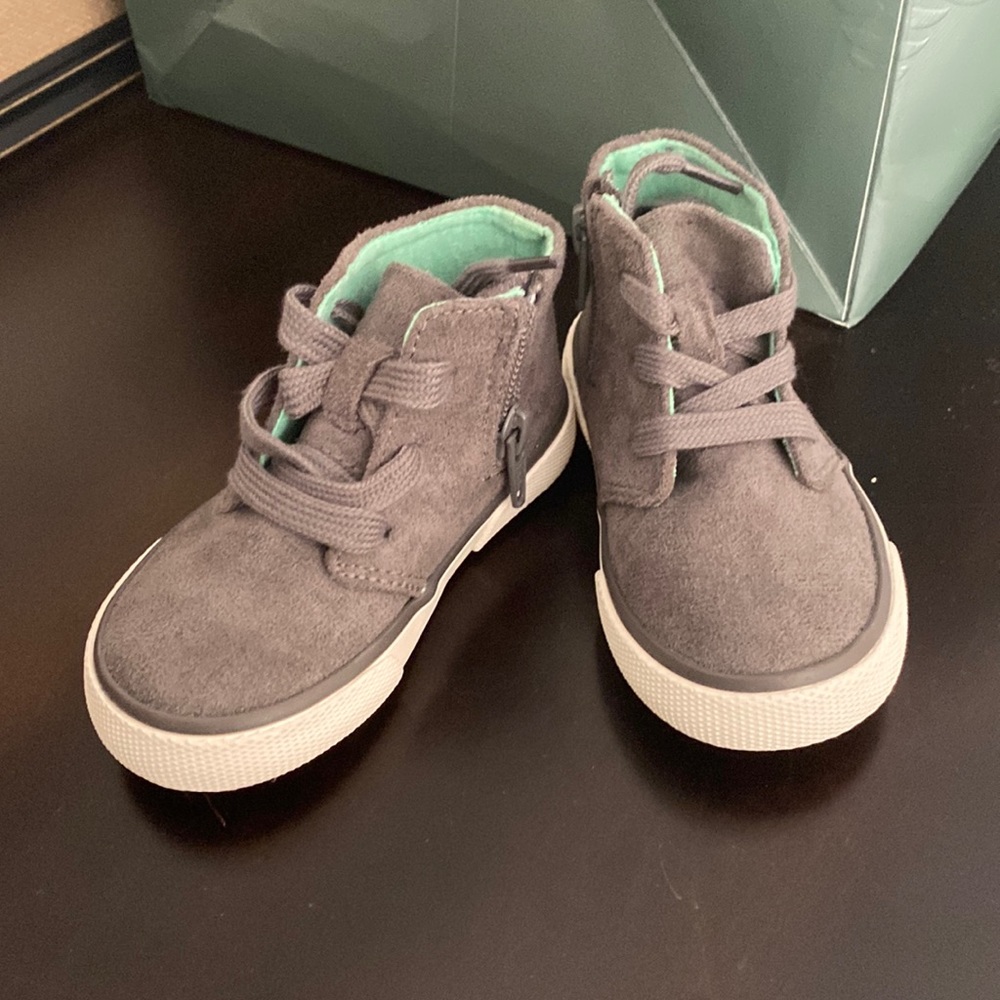 Baby shoes size 5